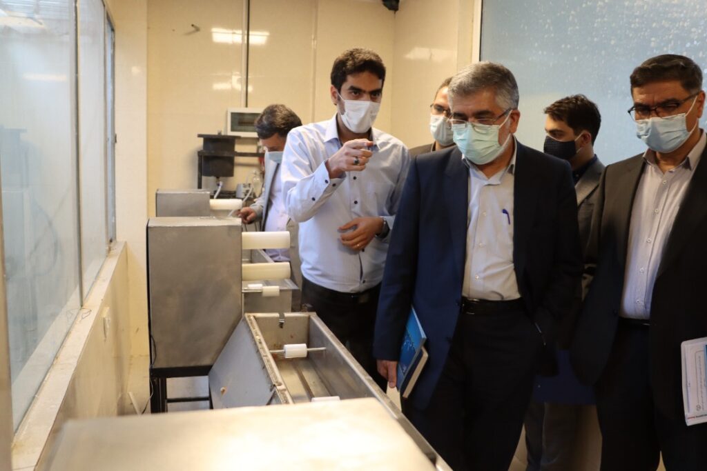 رئیس جهاد دانشگاهی از فعالیت‌های جهاد دانشگاهی علوم پزشکی تهران بازدید کرد